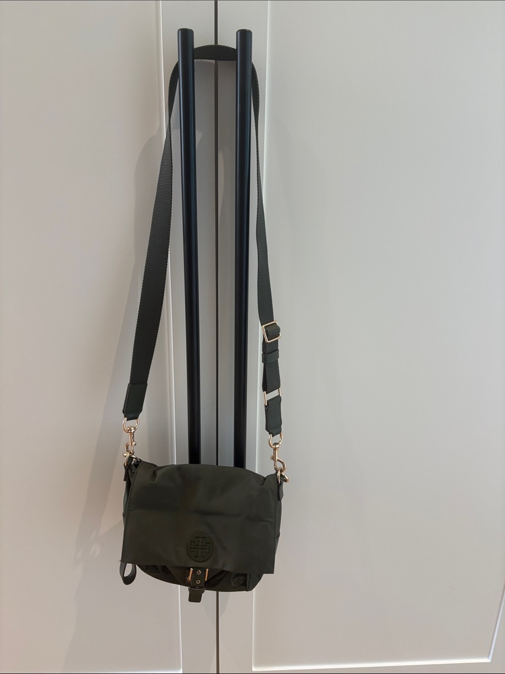 TORY BURCH ARMY GREEN BAG